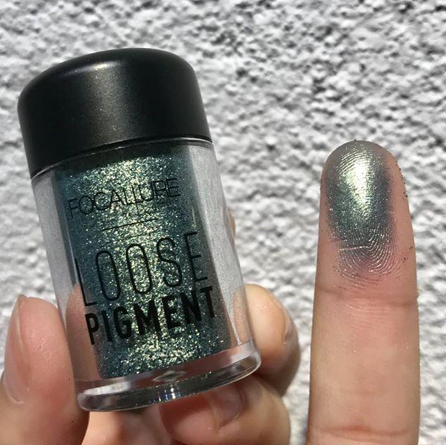 Focallure Loose Eyeshadow Pigment 16 AVENUE