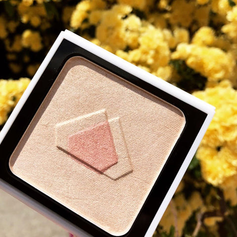 GOLW® Highlighter #01 GOLDEN CRYSTAL - Focallure™ Arabia