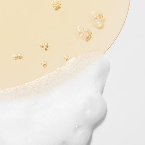 Propolis Glow Barrier Calming Oil To Foam