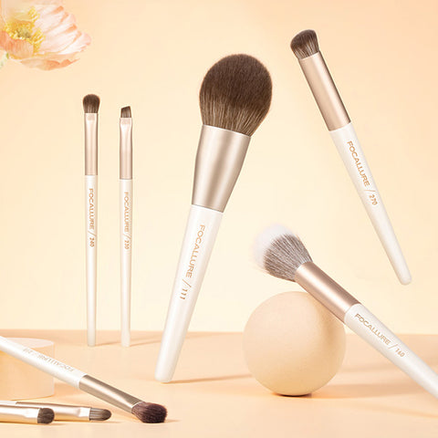 Focallure™ #210 Eyeshadow Blending Brush